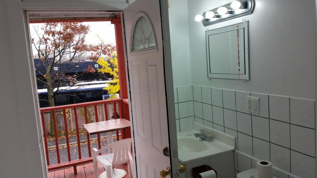 A Voyageur'S Guest House Ottawa Ngoại thất bức ảnh