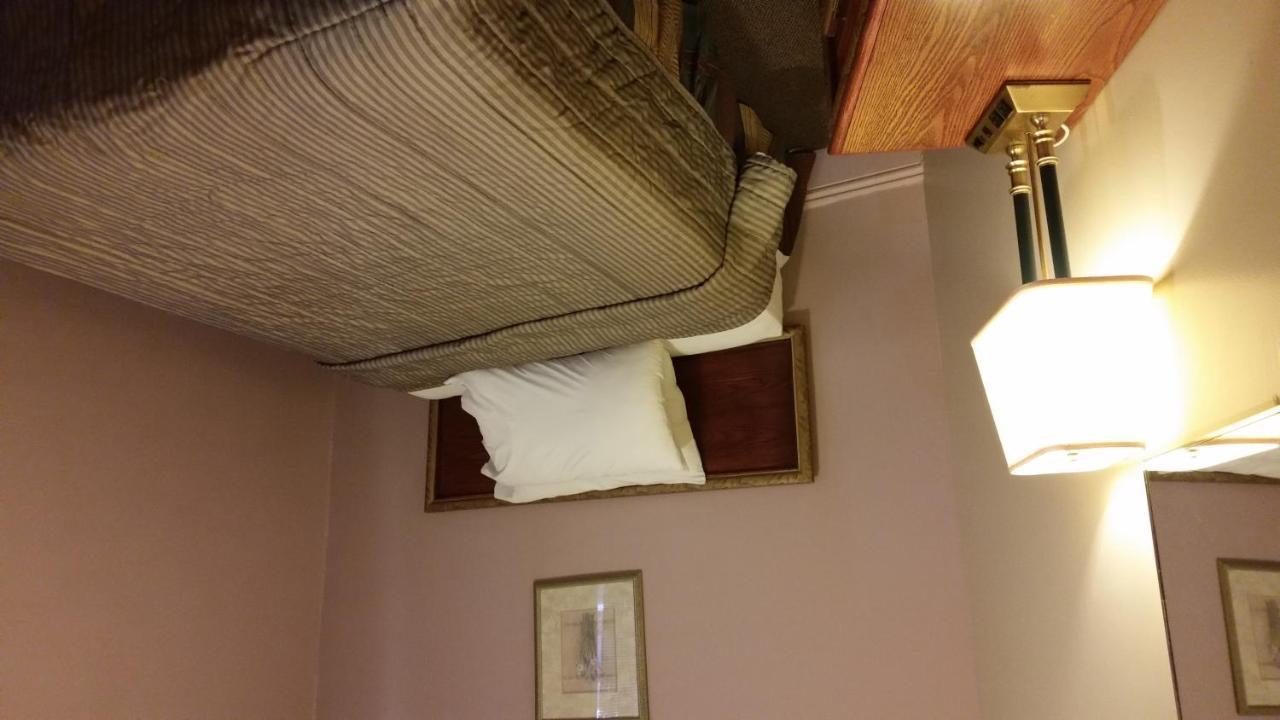 A Voyageur'S Guest House Ottawa Ngoại thất bức ảnh